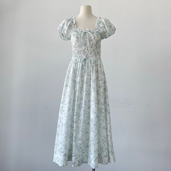 american fashion brand summer square neck puff sleeves blue harebell floral printed midi dress, Black;gray
american fashion brand summer square neck puff sleeves blue harebell floral printed midi dress, Black;gray