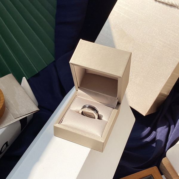 ring designer luxurys men spiral curve designer rings silver ring man and women workmanship personality exquisite product versatile girlfrie
ring designer luxurys men spiral curve designer rings silver ring man and women workmanship personality exquisite product versatile girlfrie