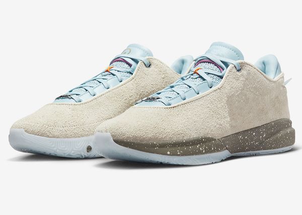 lebrons 20 message in a bottle men basketball shoes time machine violet frost leche blue sport shoe sneakers with box size us7-12
lebrons 20 message in a bottle men basketball shoes time machine violet frost leche blue sport shoe sneakers with box size us7-12