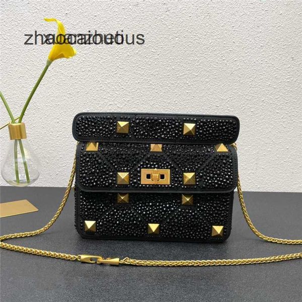 ladies valentinoz beach style bag women luxury bags designer handbags classic crystal diamond crossbody mini handheld rivet leather handbag
ladies valentinoz beach style bag women luxury bags designer handbags classic crystal diamond crossbody mini handheld rivet leather handbag