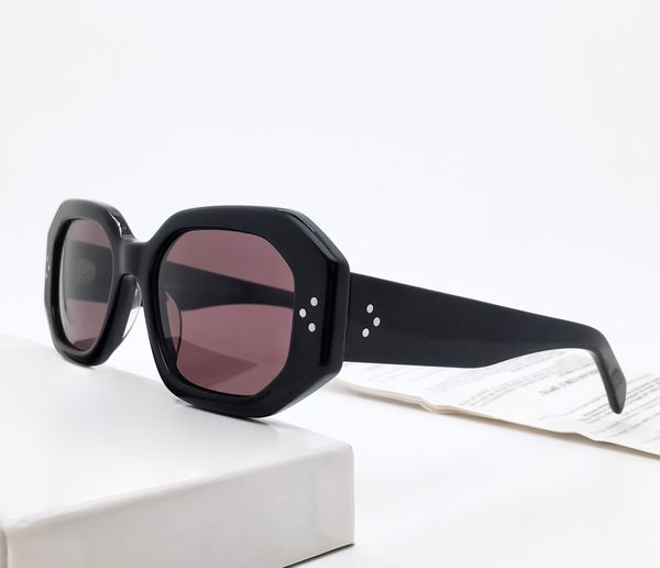 fashion popular designer 40255 sunglasses for women acetate square shaped glasses summer avant-garde leisure versatile style anti-ultraviole, White;black
fashion popular designer 40255 sunglasses for women acetate square shaped glasses summer avant-garde leisure versatile style anti-ultraviole, White;black