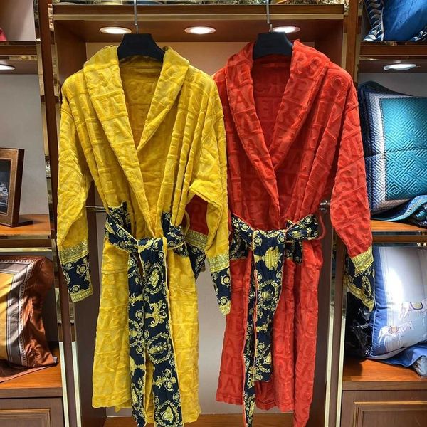 high version men women bathrobes jacquard embroidered long coat medusa designer pajamas fleece bathrobe fashion belt jacket
high version men women bathrobes jacquard embroidered long coat medusa designer pajamas fleece bathrobe fashion belt jacket
