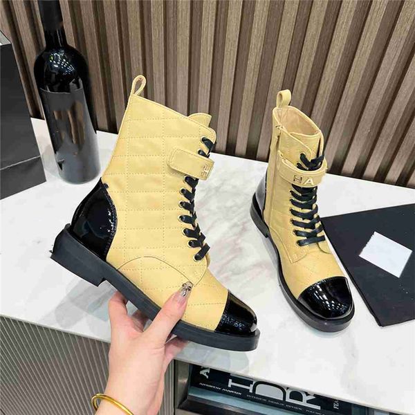 fashion women's boots 2023 channel luxury design vintage decorative letter logo autumn and winter casual martin boots snowy anti slip s, Black
fashion women's boots 2023 channel luxury design vintage decorative letter logo autumn and winter casual martin boots snowy anti slip s, Black