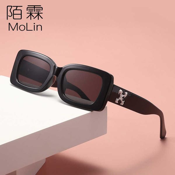 new stars with ow arrow street shooting sunglasses men's and women's fashion sunglasses, White;black
new stars with ow arrow street shooting sunglasses men's and women's fashion sunglasses, White;black