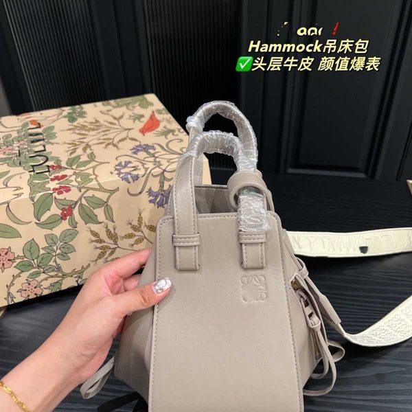 dinner bag luojia's popular layer cowhide high-end portable small multiple back methods to meet various needs
dinner bag luojia's popular layer cowhide high-end portable small multiple back methods to meet various needs