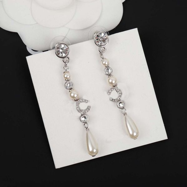 2023 luxury quality charm drop earring with nature shell beads and diamond in silver plated have box stamp ps7424b, Golden
2023 luxury quality charm drop earring with nature shell beads and diamond in silver plated have box stamp ps7424b, Golden