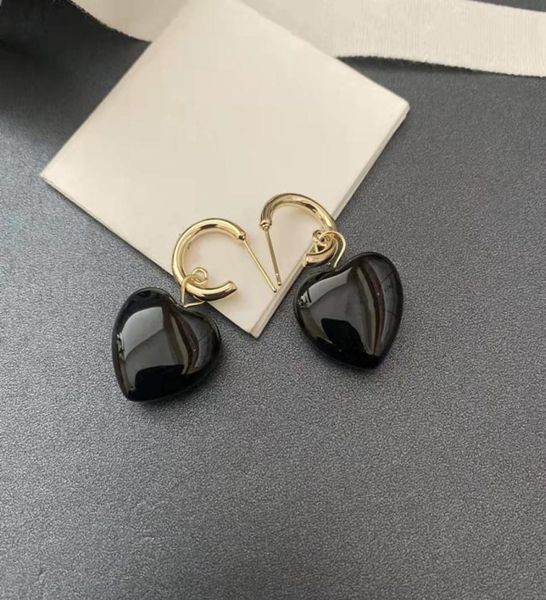 luxury designer french women stud earrings with black pearl stone origin logo big heart earring jewelry for girls gift c0317317958, Golden;silver
luxury designer french women stud earrings with black pearl stone origin logo big heart earring jewelry for girls gift c0317317958, Golden;silver