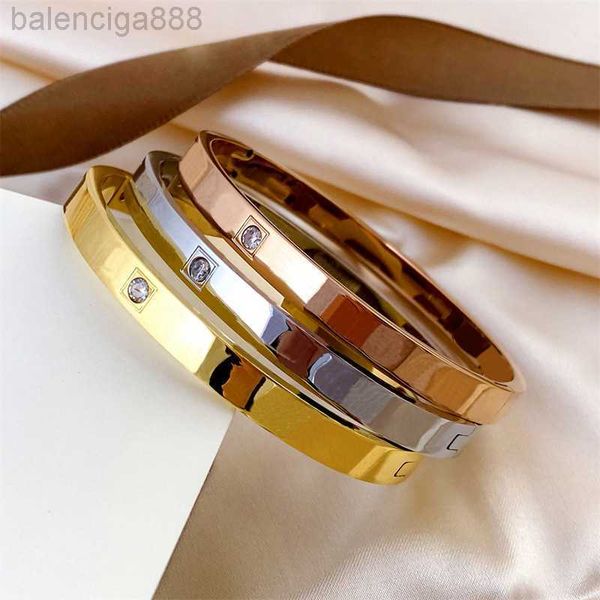 gold bracelets brand bangle designer jewelry women men charm luxury titanium steel non fading and non allergic silver rose gold snake shaped, Golden;silver
gold bracelets brand bangle designer jewelry women men charm luxury titanium steel non fading and non allergic silver rose gold snake shaped, Golden;silver