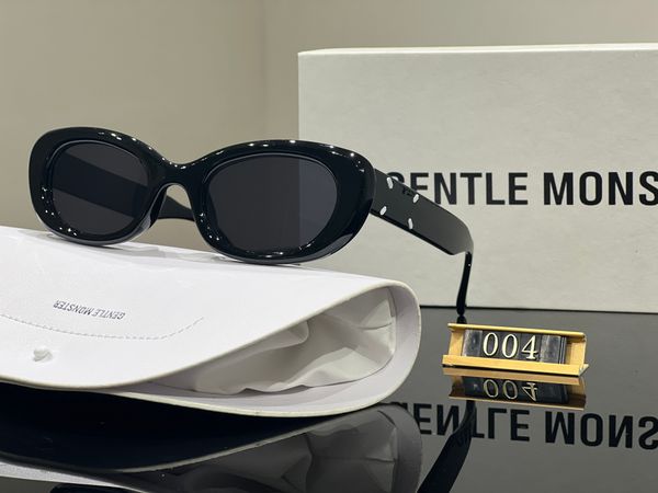 luxury sunglasses for men and women, designer oval plate glasses, hip-hop, handsome, uv resistant sunglasses m004, White;black
luxury sunglasses for men and women, designer oval plate glasses, hip-hop, handsome, uv resistant sunglasses m004, White;black