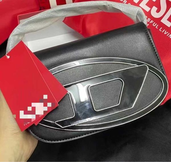 bag women's designer 2023 new diesels niche d design high-end underarm crossbody handbag 0ahw
bag women's designer 2023 new diesels niche d design high-end underarm crossbody handbag 0ahw
