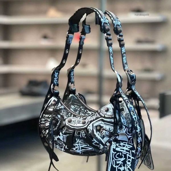 designers bags messenger bag 7a quality women le motorcycle shoulder bags luxury leather bag crossbody clutch purse mens crocodile pattern
designers bags messenger bag 7a quality women le motorcycle shoulder bags luxury leather bag crossbody clutch purse mens crocodile pattern