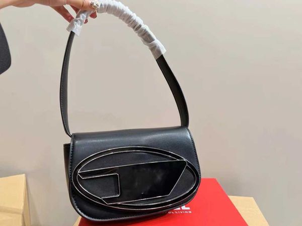 new small bag designer women's underarm diesels d square handheld one shoulder crossbody large 74n6
new small bag designer women's underarm diesels d square handheld one shoulder crossbody large 74n6