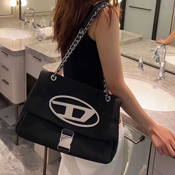designer diesels d bag new trendy brand chain large capacity tote fashion versatile one shoulder crossbody 8n3o
designer diesels d bag new trendy brand chain large capacity tote fashion versatile one shoulder crossbody 8n3o