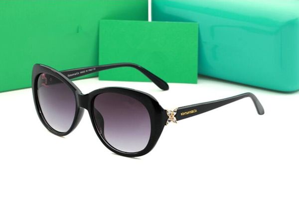 luxury designers sunglasses for man women designer goggle beach sun glasses retro frame luxury design uv400 with box, White;black
luxury designers sunglasses for man women designer goggle beach sun glasses retro frame luxury design uv400 with box, White;black