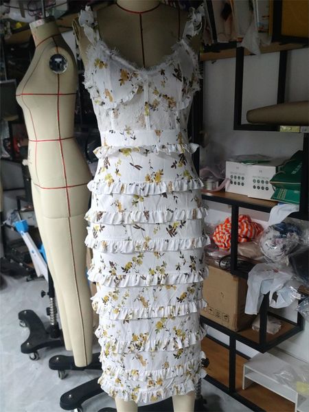 basic casual dresses chronstyle elegant women floral print sleeveless strap long dress summer backless ruffles split party for club streetwe, Black;gray
basic casual dresses chronstyle elegant women floral print sleeveless strap long dress summer backless ruffles split party for club streetwe, Black;gray