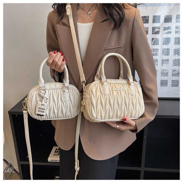 designer bag wrinkled pillow bag women's fashion shoulder bag crossbody bag 637h