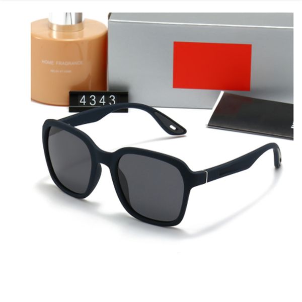 new polarized sunglasses men and women with the same fashion sunglasses driving leisure sunglasses 4343, White;black
new polarized sunglasses men and women with the same fashion sunglasses driving leisure sunglasses 4343, White;black