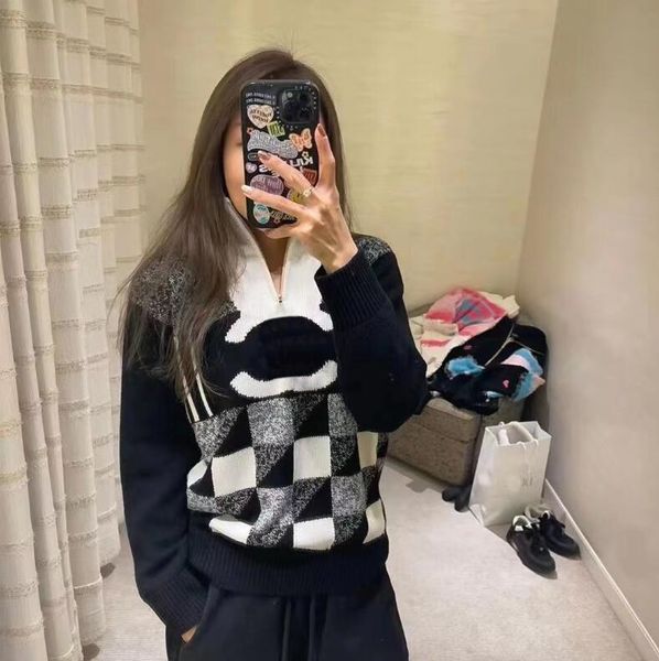 autumn designer fashion women sweater high-end luxury black and white matching color jacquard loose comfortable warm personality wool top, White;black
autumn designer fashion women sweater high-end luxury black and white matching color jacquard loose comfortable warm personality wool top, White;black