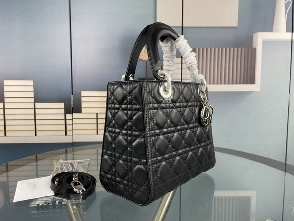 2023 luxury women handbag crossbody shoulder bags sheepskin handbags ladies messenger bag purses horizontal version quilting dai fei package
2023 luxury women handbag crossbody shoulder bags sheepskin handbags ladies messenger bag purses horizontal version quilting dai fei package