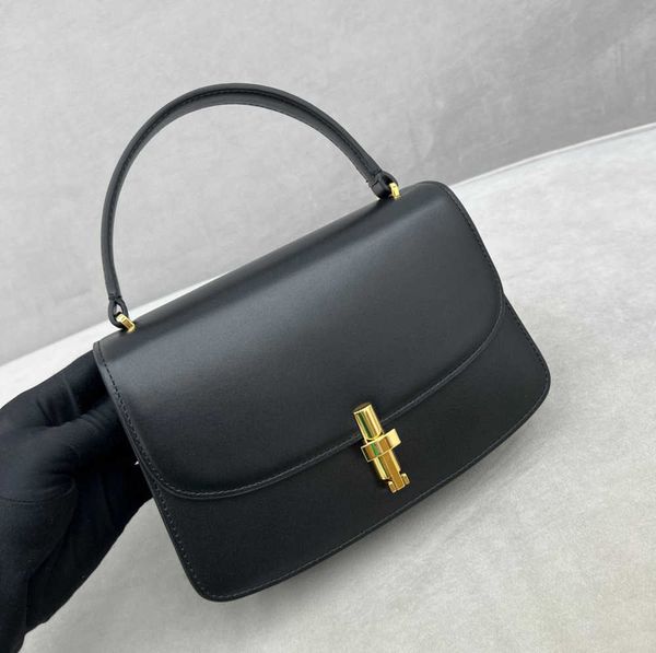 the row sofia 10 calf handle bag handbag fashion luxury designer handbags black brown purse fashion leisure
the row sofia 10 calf handle bag handbag fashion luxury designer handbags black brown purse fashion leisure