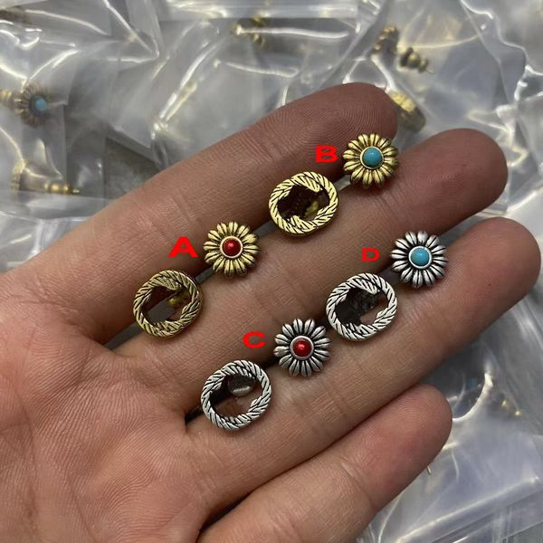 double letter ruby inlaid ear studs earring rhinestone flower temperament fashionable simple earrings jewelry weddings parties gift with box, Golden;silver
double letter ruby inlaid ear studs earring rhinestone flower temperament fashionable simple earrings jewelry weddings parties gift with box, Golden;silver