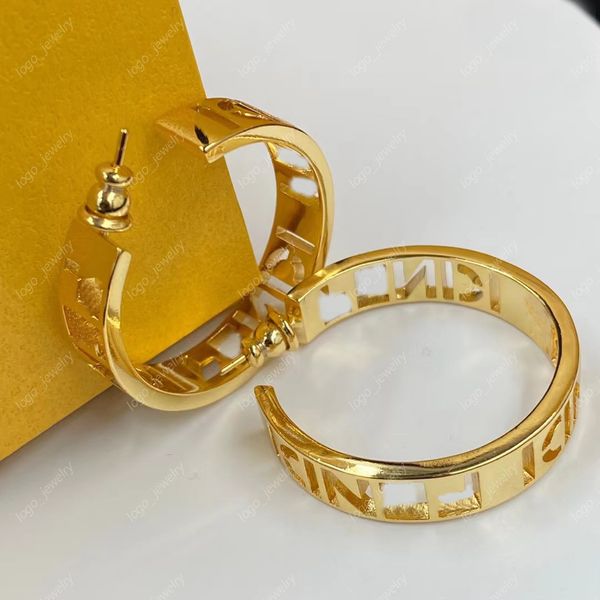 classic letter 18k gold hoop earrings delicate simple round luxury designer earrings women's wedding party engagement gift jewelry, Golden;silver
classic letter 18k gold hoop earrings delicate simple round luxury designer earrings women's wedding party engagement gift jewelry, Golden;silver