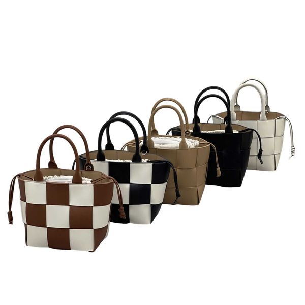 designer bag venetas classic crossbody handbag leather handheld woven bag small large capacity vegetable basket bag checkerboard 4quk
designer bag venetas classic crossbody handbag leather handheld woven bag small large capacity vegetable basket bag checkerboard 4quk