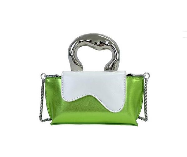 2023 bright pu personality foreign style hand bag chain crossbody fashion single shoulder women's bag 010
2023 bright pu personality foreign style hand bag chain crossbody fashion single shoulder women's bag 010