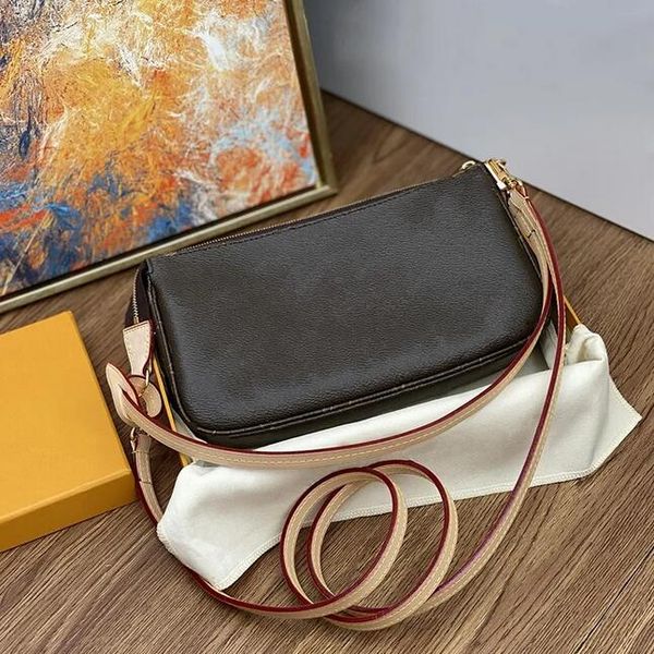 women designer shoulder bags handbags accessoires crossbody bag fashion luxurys 2023 classic retro lady clutch purses handbag cross body
women designer shoulder bags handbags accessoires crossbody bag fashion luxurys 2023 classic retro lady clutch purses handbag cross body