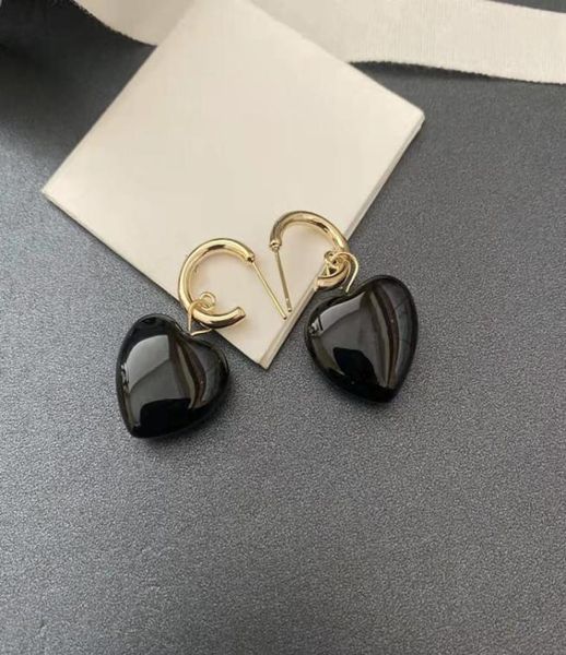 luxury designer french women stud earrings with black pearl stone origin logo big heart earring jewelry for girls gift c0315646305, Golden;silver
luxury designer french women stud earrings with black pearl stone origin logo big heart earring jewelry for girls gift c0315646305, Golden;silver
