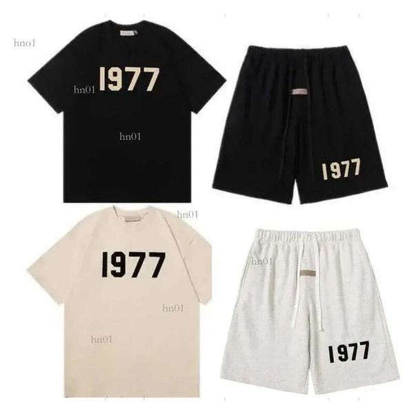 summer men women essent t shirt designers essen casual shirts shorts tshirts essentail chest print fashion letter tees essentiel d9, White;black
summer men women essent t shirt designers essen casual shirts shorts tshirts essentail chest print fashion letter tees essentiel d9, White;black