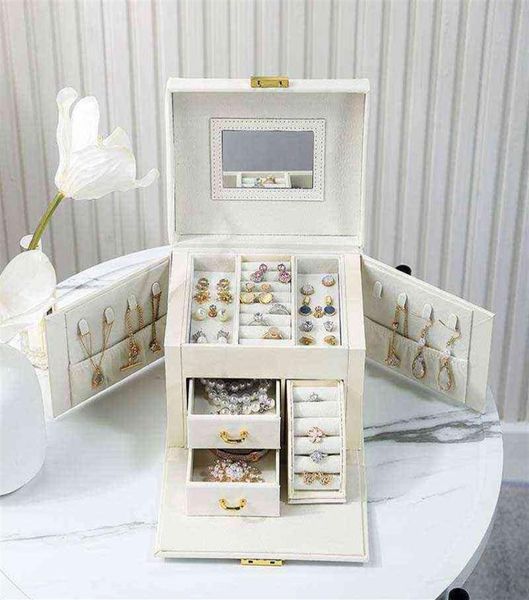 jewelry boxes new box large capacity multifunctional portable lock with mirror storage earrings necklace ring display 112925685438828, Black;white
jewelry boxes new box large capacity multifunctional portable lock with mirror storage earrings necklace ring display 112925685438828, Black;white