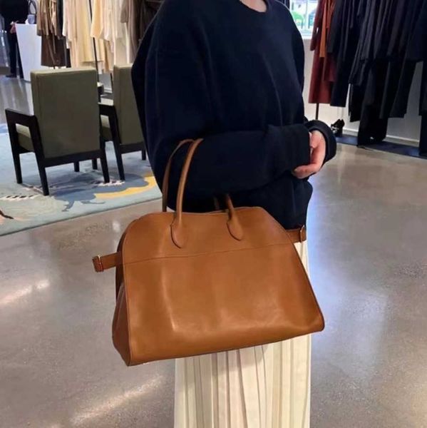 designer bags leather bag margaux hand suede dayong commuter bag cowhide tote travel ones shoulder luxuryclassic tote the row niche high sen
designer bags leather bag margaux hand suede dayong commuter bag cowhide tote travel ones shoulder luxuryclassic tote the row niche high sen