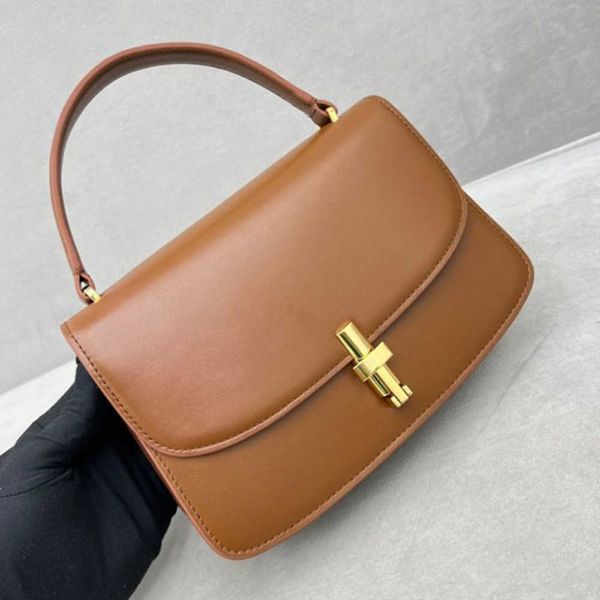 the row sofia 10 calf handle bag handbag 2023 fashion luxury designer handbags black brown purse french minority
the row sofia 10 calf handle bag handbag 2023 fashion luxury designer handbags black brown purse french minority