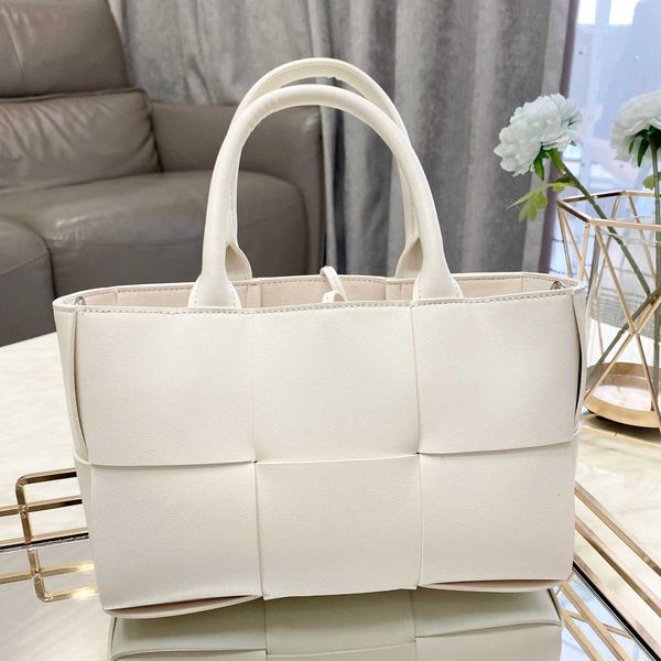 designer bag venetas leather tote bag large capacity woven handbag texture shoulder crossbody small bag women 14fs
designer bag venetas leather tote bag large capacity woven handbag texture shoulder crossbody small bag women 14fs