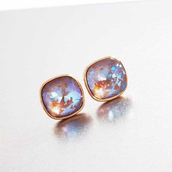 square stud piercing earrings made with crystals from austria for women new fashion female earings wedding party jewelry mom girls gift, Golden;silver
square stud piercing earrings made with crystals from austria for women new fashion female earings wedding party jewelry mom girls gift, Golden;silver