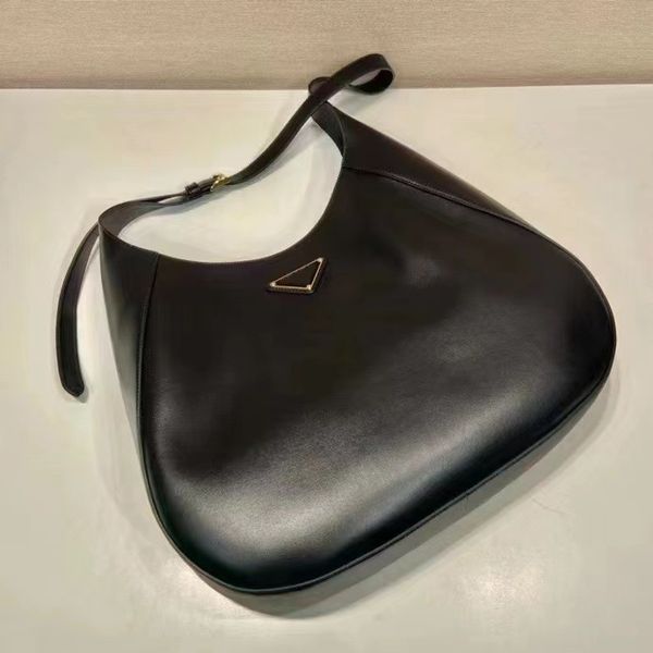 2023 new women's tote bag high capacity women's bag handbag single shoulder bag shiny cowhide vintage bag
2023 new women's tote bag high capacity women's bag handbag single shoulder bag shiny cowhide vintage bag