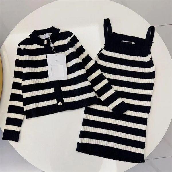 designer baby girls clothing children long sleeve knitted dress set classic brand clothes spring kids spring dress set luxury letter clothes, White
designer baby girls clothing children long sleeve knitted dress set classic brand clothes spring kids spring dress set luxury letter clothes, White