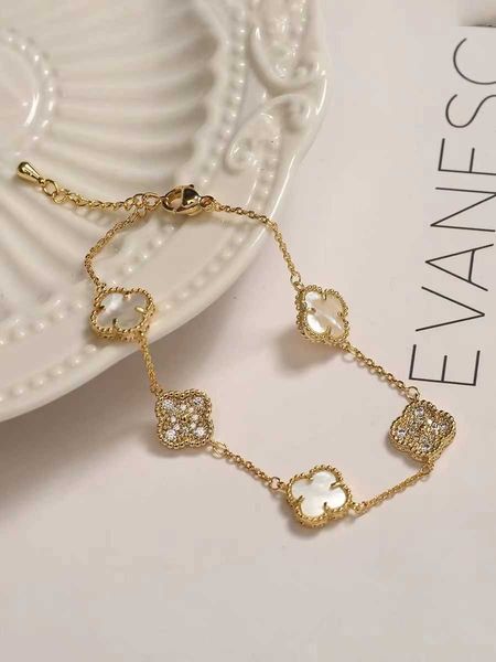 netizen same style inlaid new four leaf flower shell bracelet women's light luxury temperament ins sweet small group handicraft, Black
netizen same style inlaid new four leaf flower shell bracelet women's light luxury temperament ins sweet small group handicraft, Black