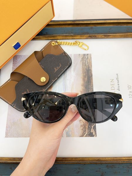v cat eye sunglasses for women z1986e designer sunglasses men's and women's fashion uv400 fashionable classic retro brand, White;black
v cat eye sunglasses for women z1986e designer sunglasses men's and women's fashion uv400 fashionable classic retro brand, White;black