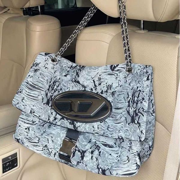 large designer diesels tote d bag small design capacity casual versatile chain denim one shoulder stray tfxg
large designer diesels tote d bag small design capacity casual versatile chain denim one shoulder stray tfxg
