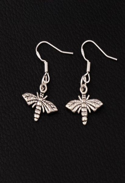 bee flying dangle chandelier earrings 925 silver fish ear hook 172x305mm 60pairslot e9624112279
bee flying dangle chandelier earrings 925 silver fish ear hook 172x305mm 60pairslot e9624112279