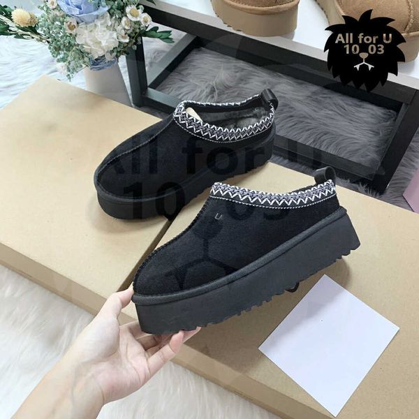 designer wool sheep fur integrated snow boots black thick sole one step women's winter slippers tazz boots uggity warm and comfortable
designer wool sheep fur integrated snow boots black thick sole one step women's winter slippers tazz boots uggity warm and comfortable
