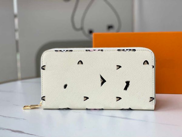 fashion designer wallet luxury zippy purses womens zipper wallets high-quality flower letter credit card holders ladies trendy money clutch, Red;black
fashion designer wallet luxury zippy purses womens zipper wallets high-quality flower letter credit card holders ladies trendy money clutch, Red;black