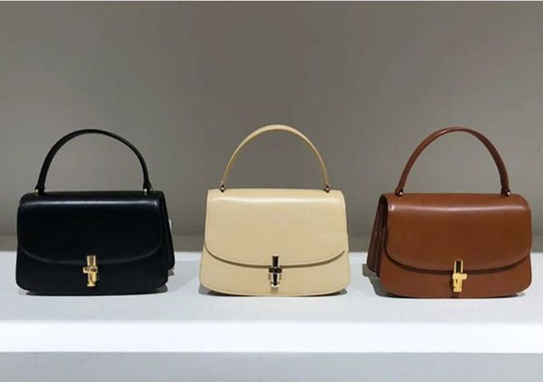 the row sofia 10 calf handle bag handbag 2023 fashion luxury designer handbags black brown purse fashion goes with everything
the row sofia 10 calf handle bag handbag 2023 fashion luxury designer handbags black brown purse fashion goes with everything
