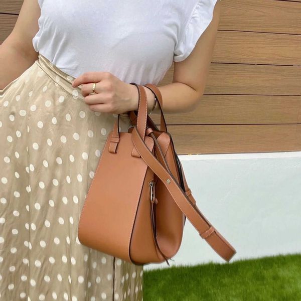 dinner bag luo yijia's new lychee pattern leather portable crossbody large capacity
dinner bag luo yijia's new lychee pattern leather portable crossbody large capacity