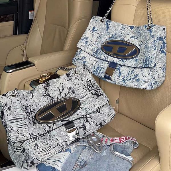 designer diesels d bag small design tote large capacity casual versatile chain denim one shoulder stray 7aap
designer diesels d bag small design tote large capacity casual versatile chain denim one shoulder stray 7aap