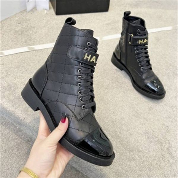 fashion women's boots 2023 channel luxury design vintage decorative letter logo autumn and winter casual martin boots snowy anti slip s, Black
fashion women's boots 2023 channel luxury design vintage decorative letter logo autumn and winter casual martin boots snowy anti slip s, Black