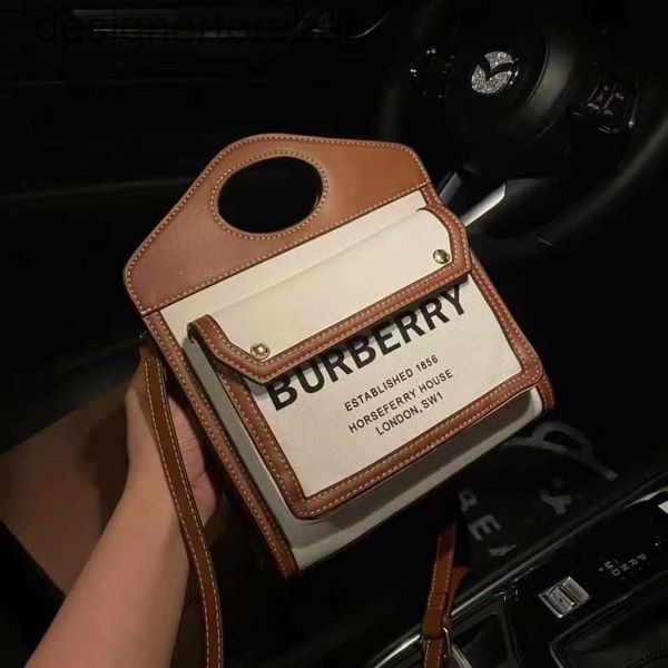 burbrery 2022 new classic messenger bag for men and women couples leisure fashion versatile literature handbag one shoulder
burbrery 2022 new classic messenger bag for men and women couples leisure fashion versatile literature handbag one shoulder