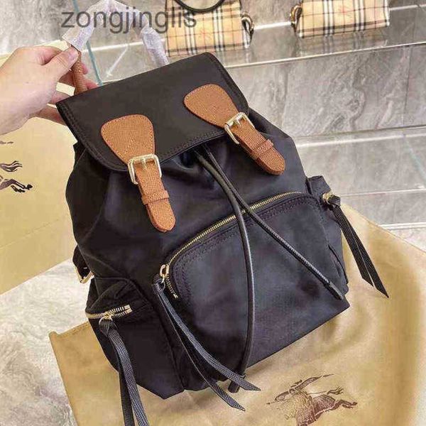 burbrery bur fashion bags hands outlet lattice waterproof bag new designer nylon canvas bag large capacity medium bucket drawstring backpack
burbrery bur fashion bags hands outlet lattice waterproof bag new designer nylon canvas bag large capacity medium bucket drawstring backpack
